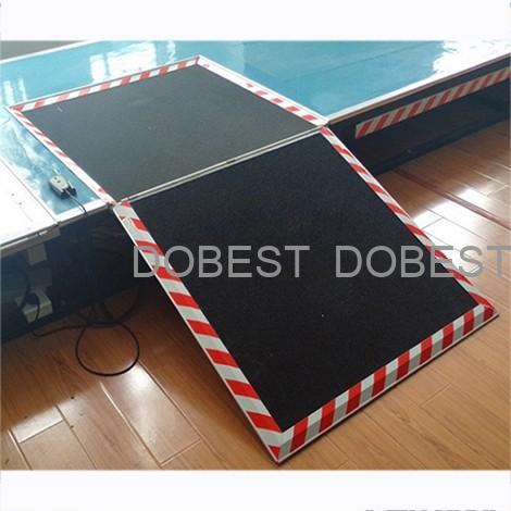 DB-WCR-03  Bus Van Wheelchair Ramps Lifts