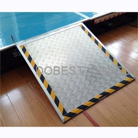 DB-WCR-05  Bus Van Wheelchair Ramps Lifts